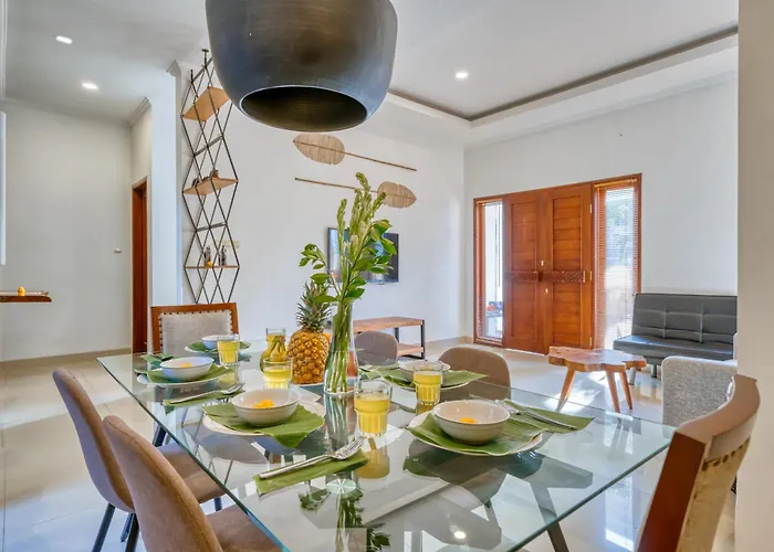 Hébergement de vacances 3 Bd Pvt House With Big Common Pool And Gym *